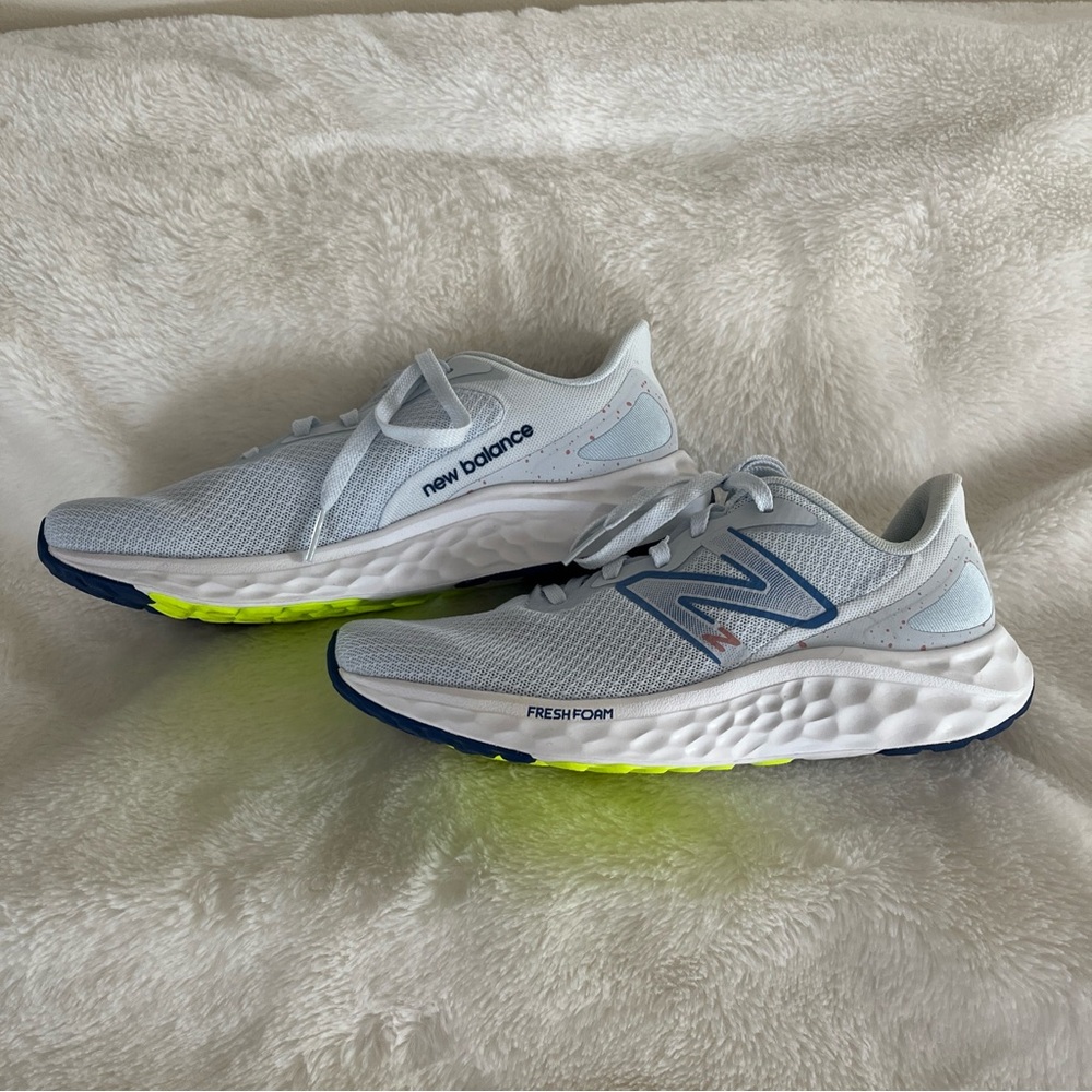 New Balance Fresh Foam Lightweight Blue Athletic Sneakers